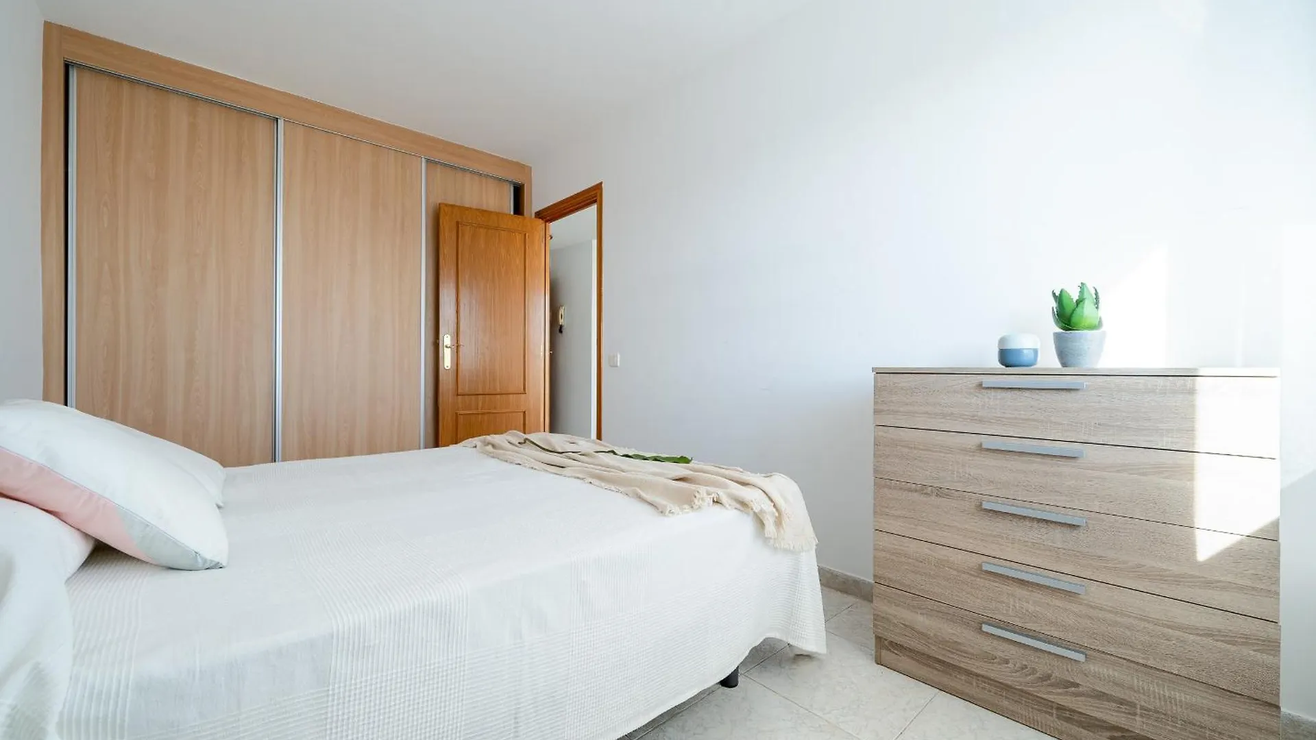 Aquamarina Apartments La Pineda